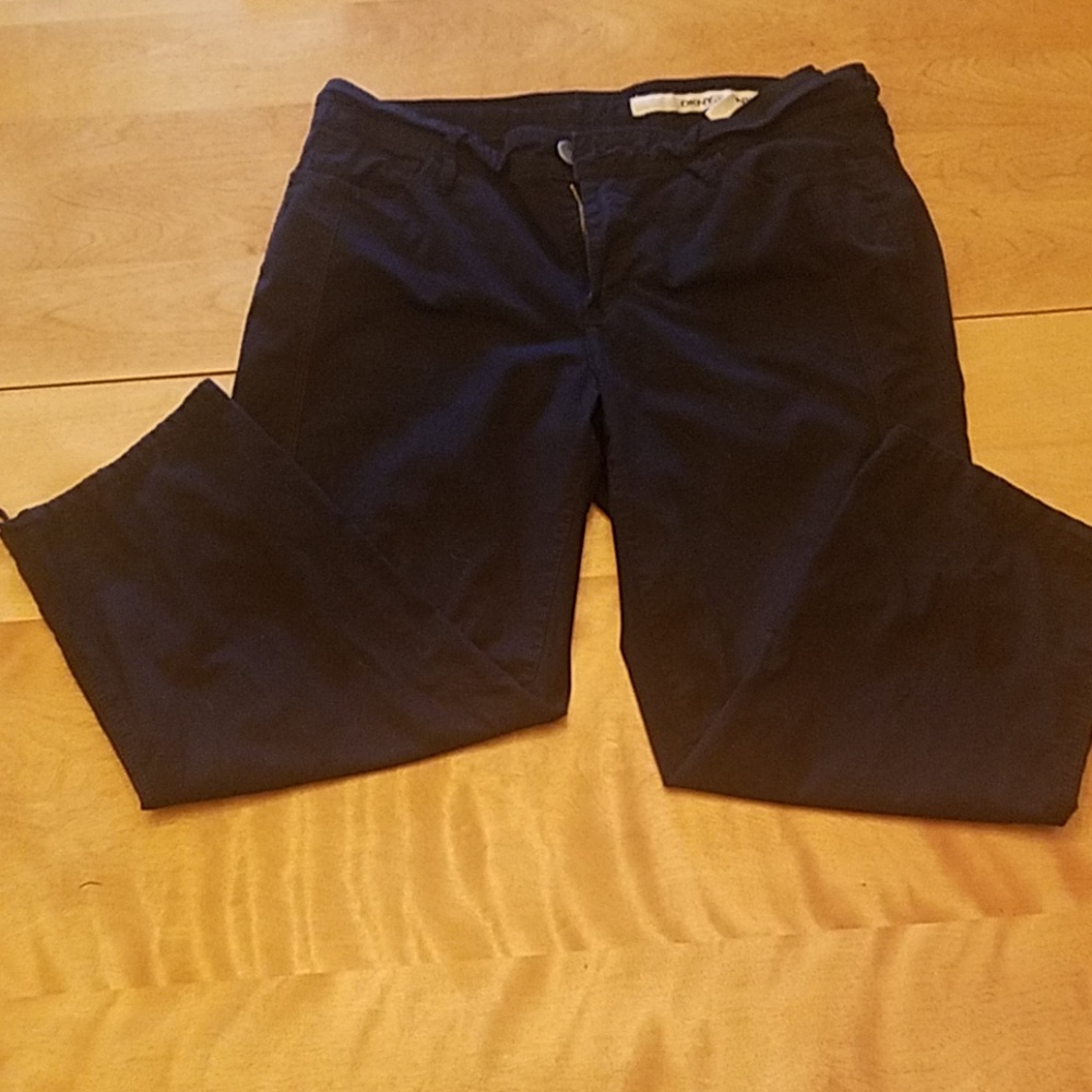 DKNY capris
